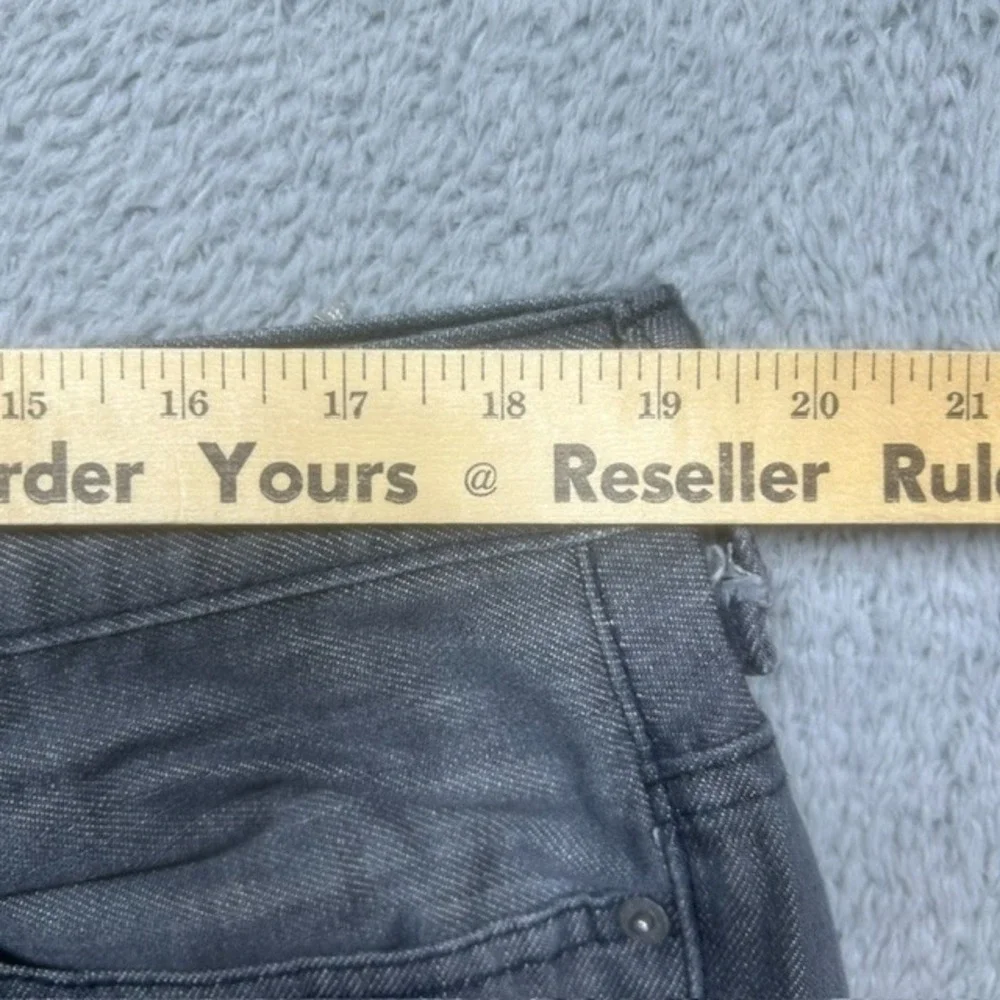 Levis levi 569